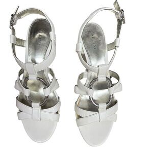 Alfani Selma White Strappy Wedge Sandals with Silver Accents 4” Heel sz 8 Shoes